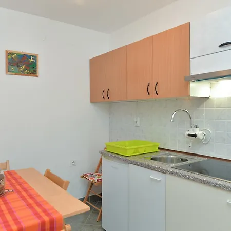 Apartman Miroslav 1285 Pula